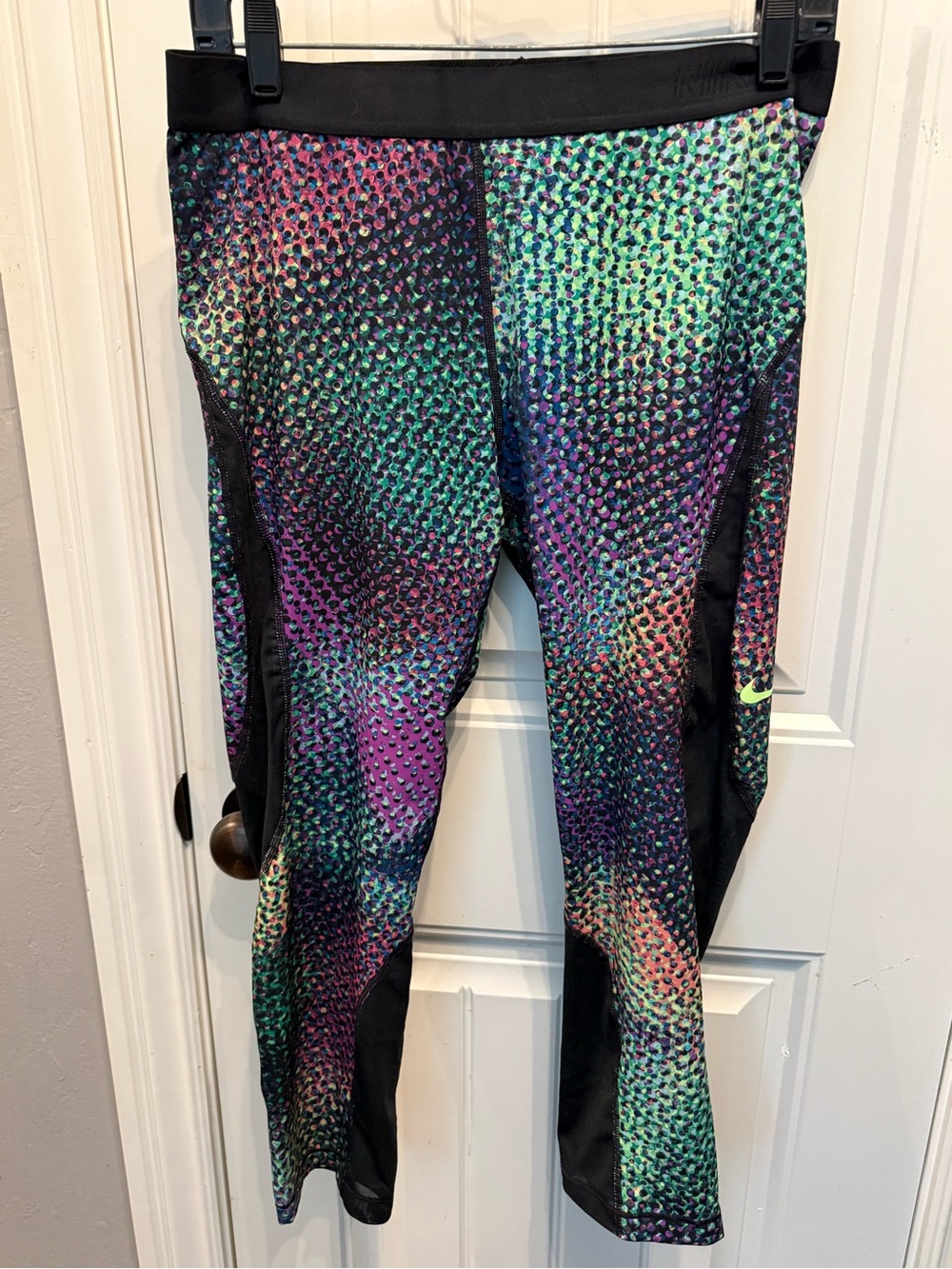 Nike Girls' Multicolor Teal Purple Black Patterned Leggings